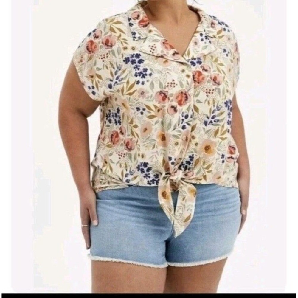 Torrid Cream Floral Print Tie Front Dolman Challis Top 3X